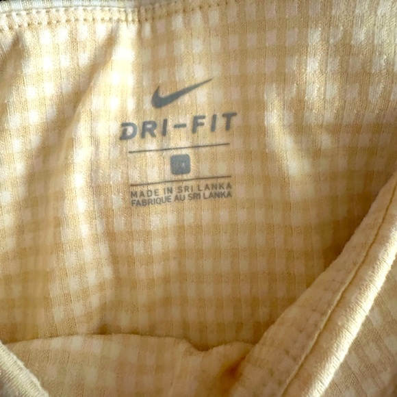 Nike Dri Fit yellow running shorts - Picture 3 of 7